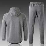 18 19 Tracksuit AAA41003