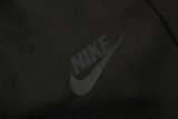 18 19 Tracksuit AAA41004