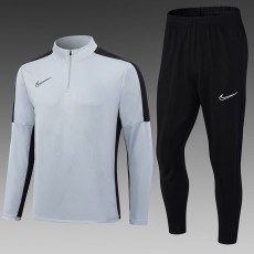 23 24 Half Pull Tracksuit AAA43584