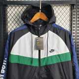 23 24 Windbreaker AAA44087