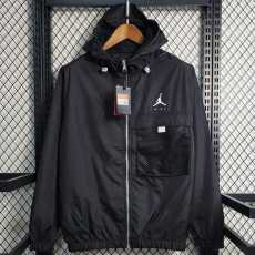 23 24 Windbreaker AAA44045