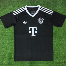 2024/25 Bayern Black Training Shirts
