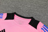2024/25 Man Utd Pink Training Shorts Suit