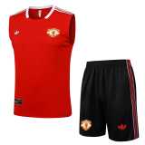 2025/26 Man Utd Training Shorts Suit