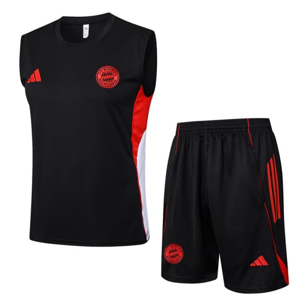 2025/26 Bayern Training Shorts Suit