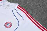 2025/26 Bayern White Training Shorts Suit