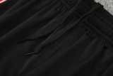 2025/26 Man Utd White Training Shorts Suit