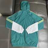 26/27 Newcastle Green Windbreaker