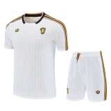 2025/26 Man Utd White Training Shorts Suit