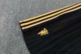 2025/26 Man Utd Training Shorts Suit