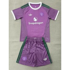 2026/27 Man Utd GKP Pink Fans Kids Soccer jersey