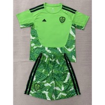 2026/27 Leeds United Goalkeeper Green Fans Kids Soccer jersey