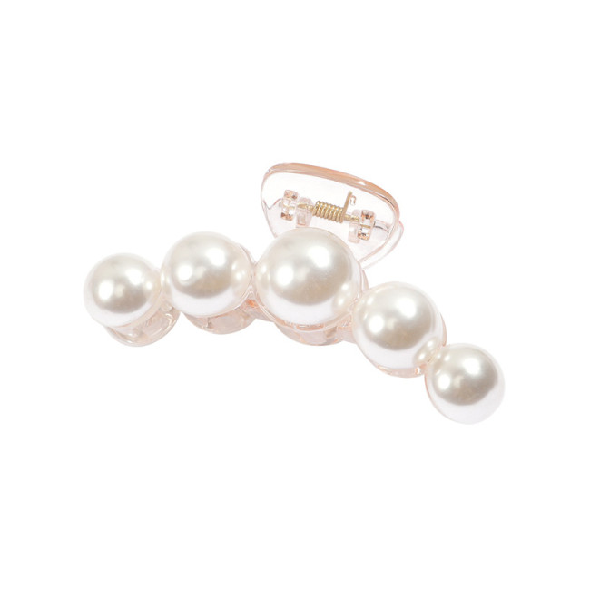 Vintage Pearl Delicate Claw