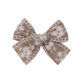 Lace Embroidery Bow Llip