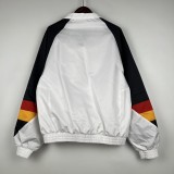 23/24 Manchester United White Windbreaker（四色）