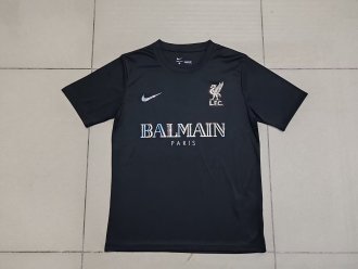24/25   Liverpool Black Fans 1:1 Quality Training Jersey
