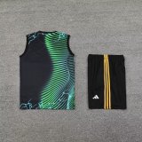 24/25  Real Madrid  Black 1:1 Quality Training Vest（A-Set）