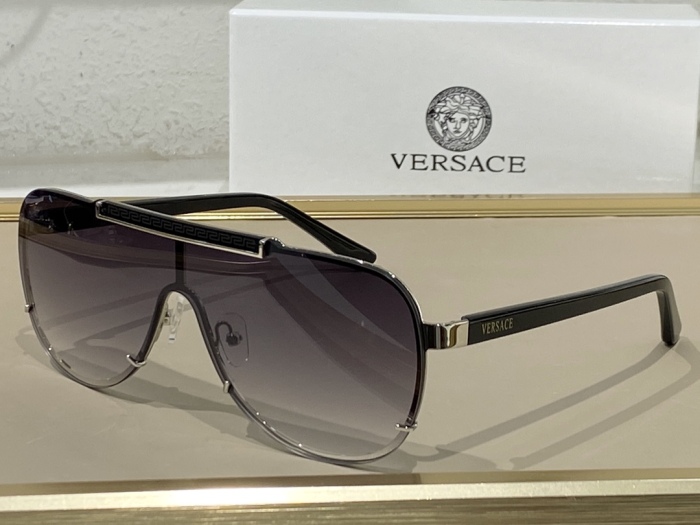 V*ersace Glasses Top