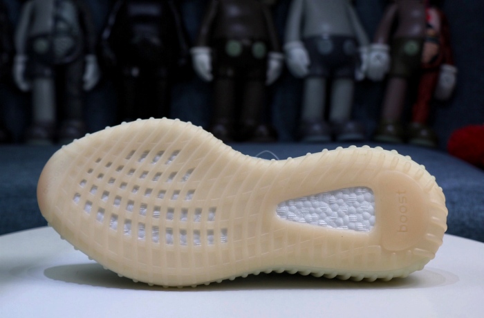 YEEZY BOOST 350 V2 Lundmark non-Reflective