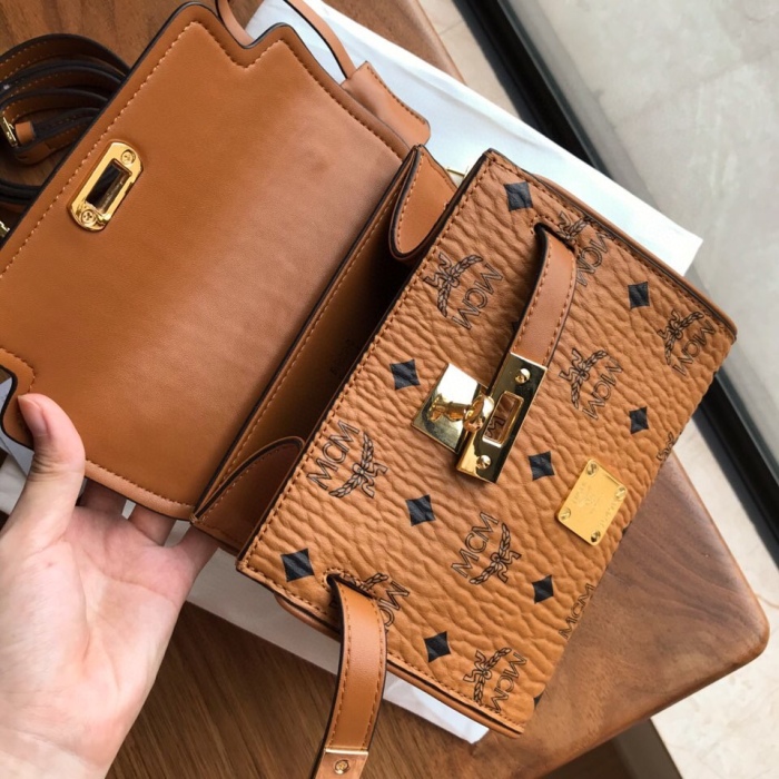 M*CM Top Bag 18.5×9.5×14.5cm