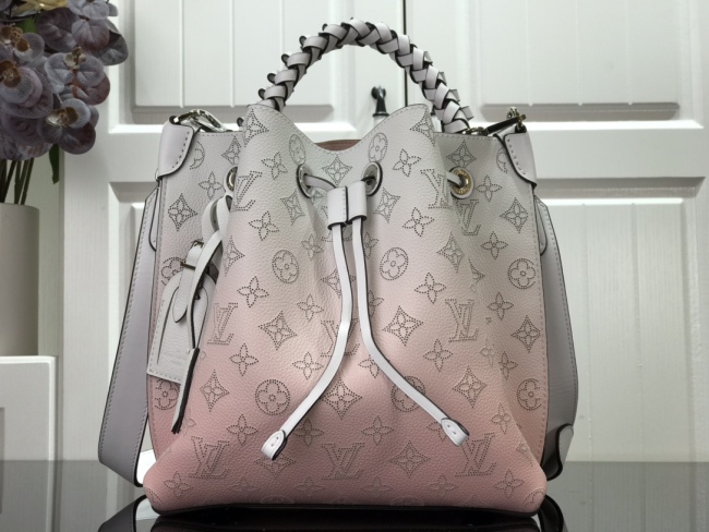 L*ouis V*uitton Top Bag 25 x 25 x 20 cm