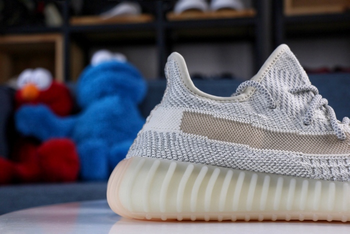 Yeezy Boost 350 V2 Lundmark Reflective