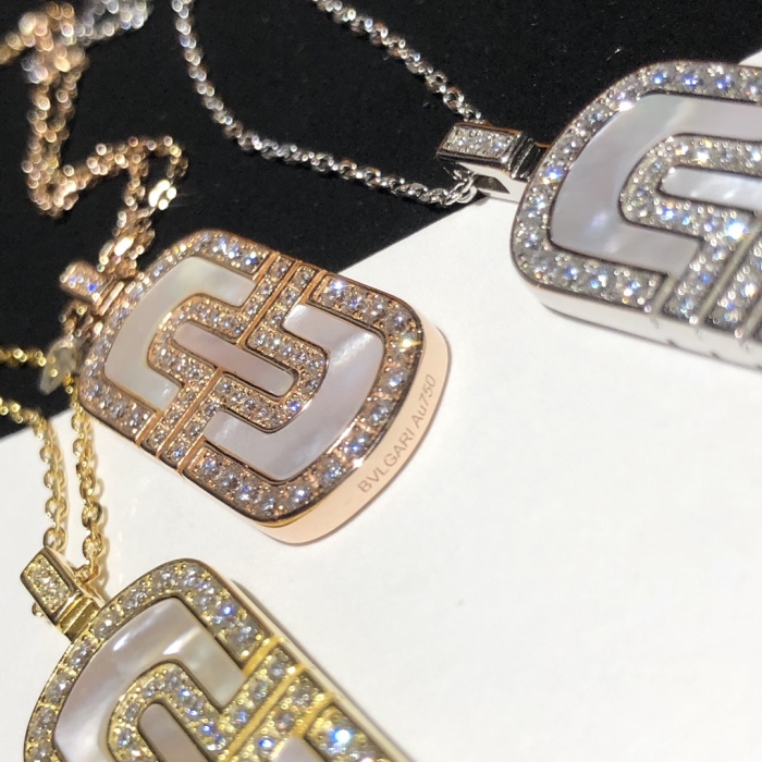 Necklace002