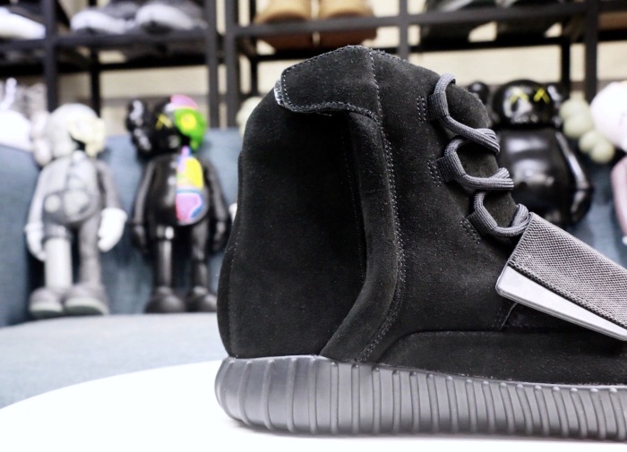 Yeezy Boost 750 Triple Black