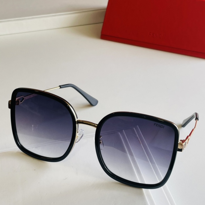 F*endi Glasses Top