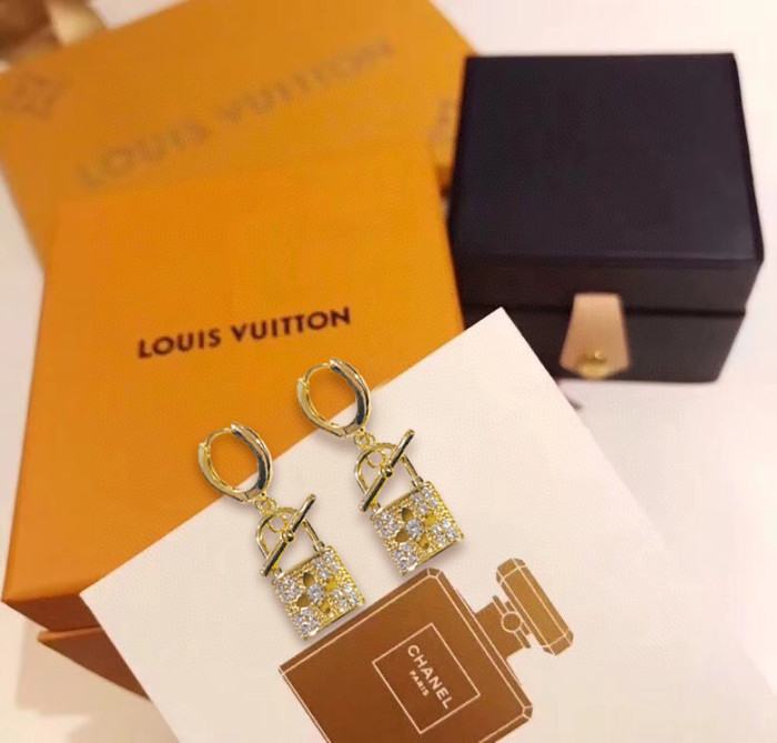 Earrings002