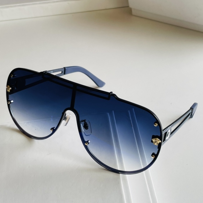 V*ersace Glasses Top