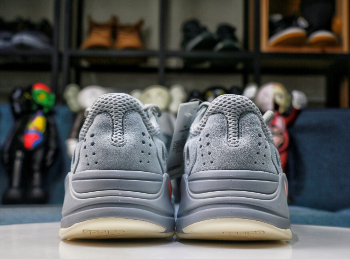 Yeezy 700 Boost “Inertia”