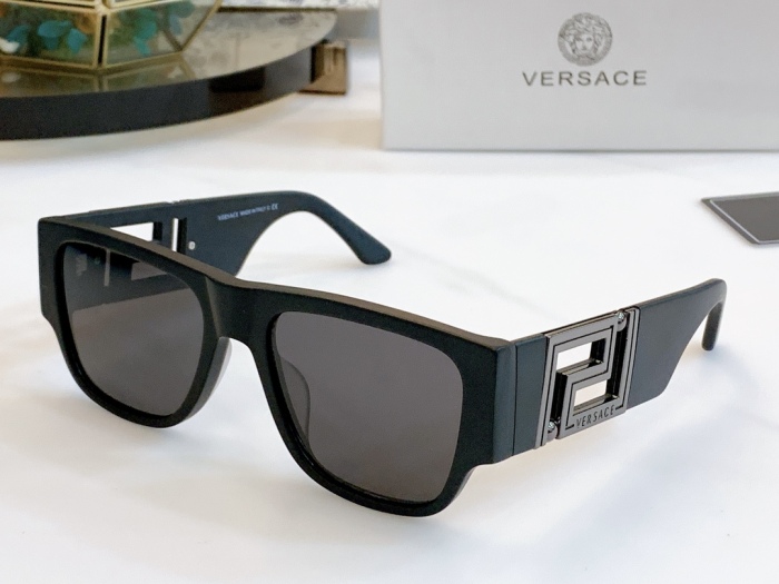 V*ersace Glasses Top