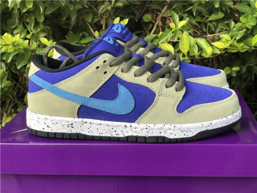 Nike SB Dunk Low “Celadon” BQ6817-301