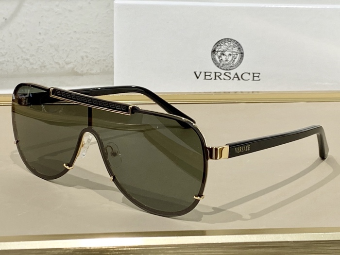 V*ersace Glasses Top