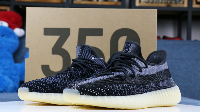 Yeezy Boost 350 V2