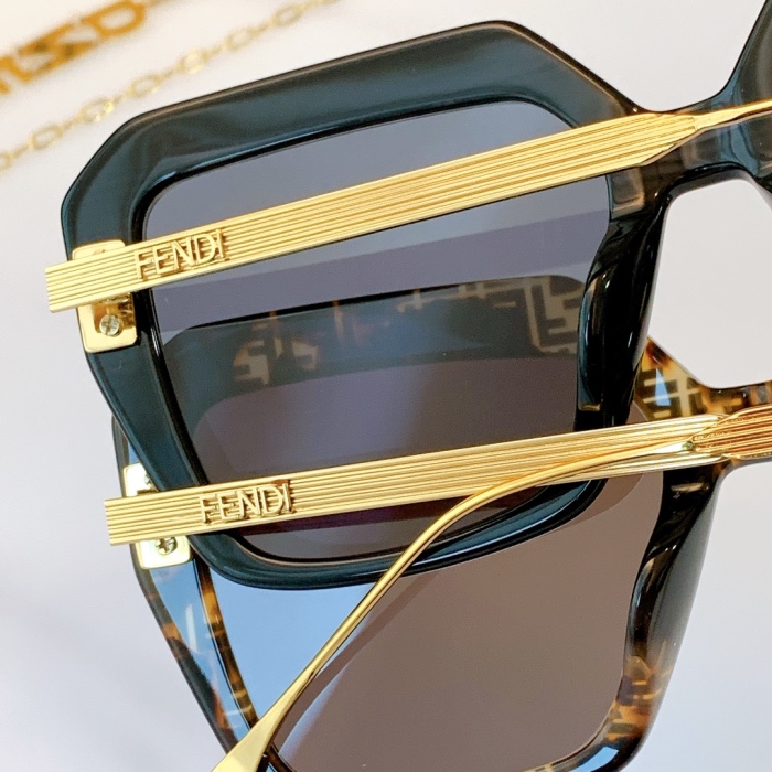 F*endi Glasses Top