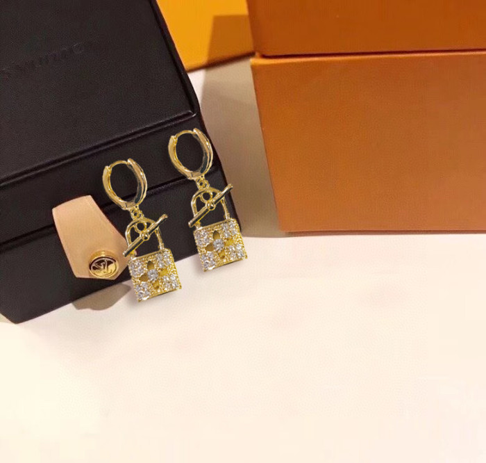Earrings002