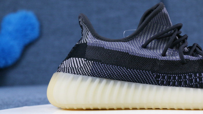 Yeezy Boost 350 V2