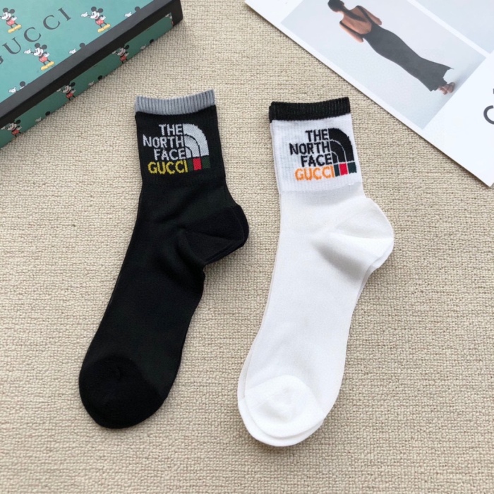 Socks 2pairs