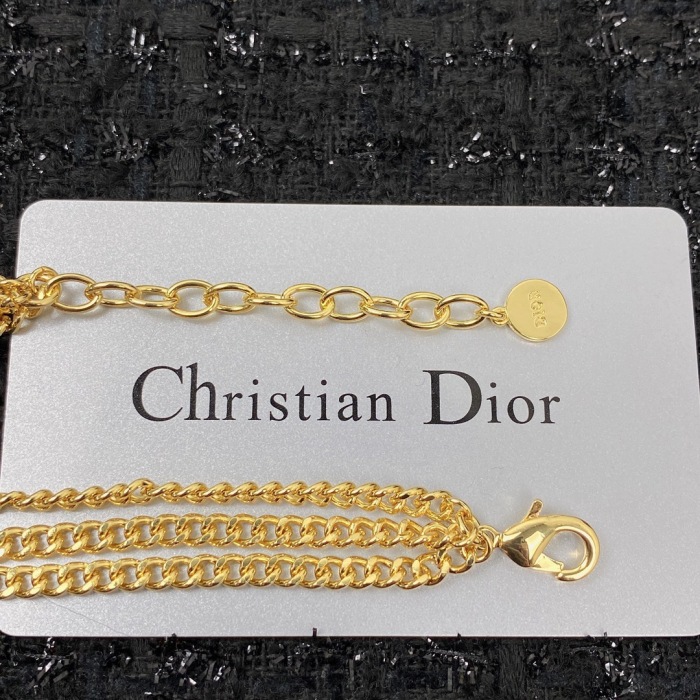 Necklace001