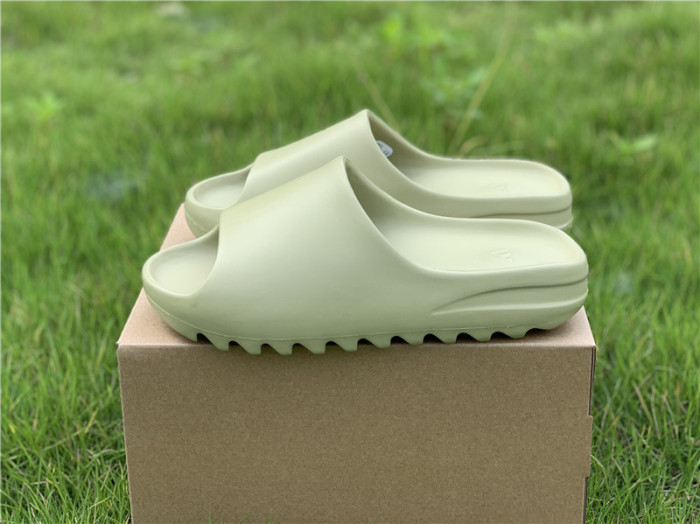 Yeezy Slide