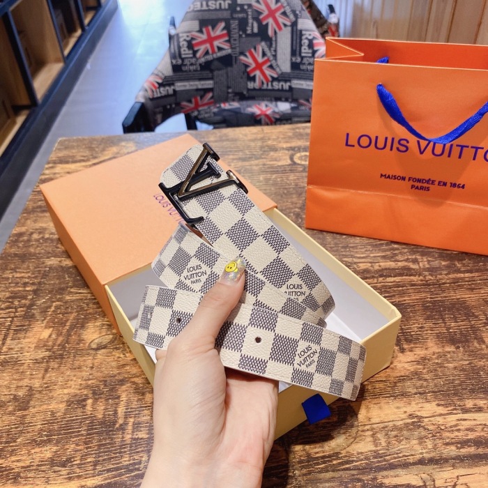 L*ouis V*uitton Belts Top Quality897
