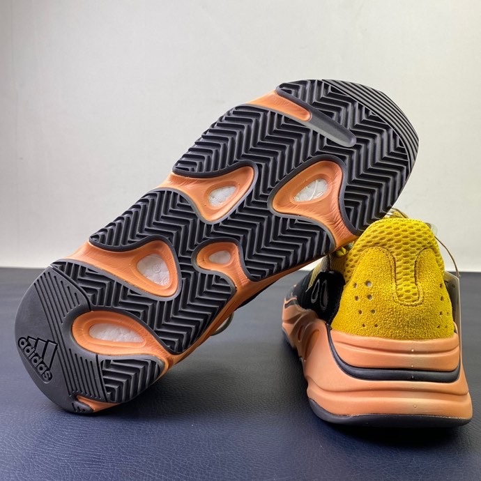 Yeezy Boost 700 Sun GZ6984