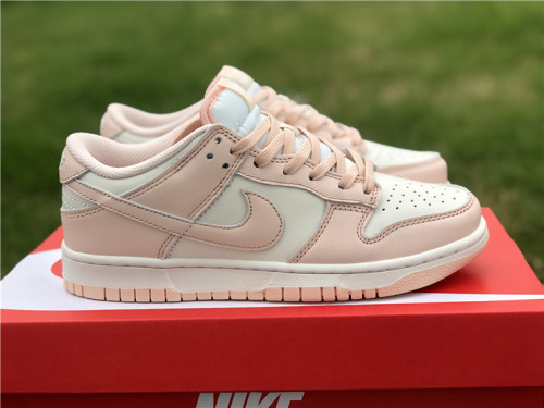 Nike Dunk Low WMNS “Orange Pearl”