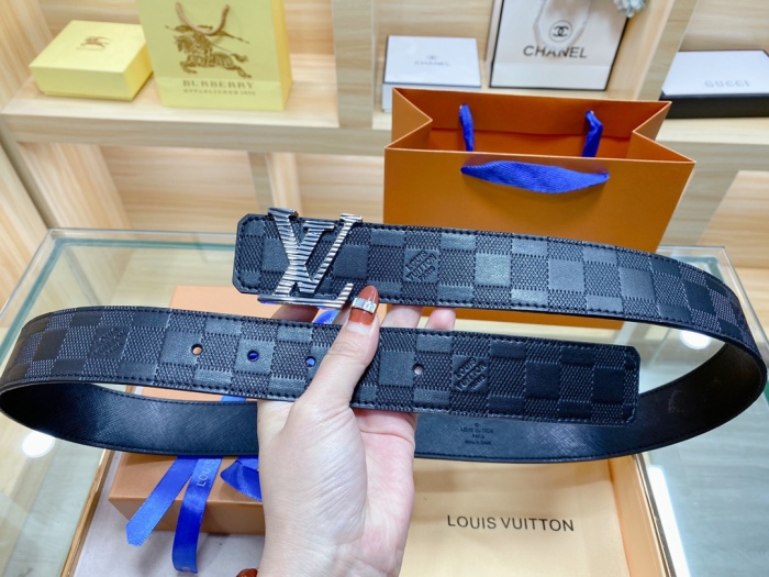 L*ouis V*uitton Belts Top Quality934