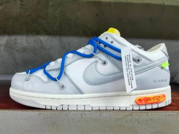 O*ff-W*hite x Nike Dunk Low