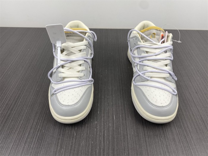 O*ff-W*hite x Nike Dunk Low