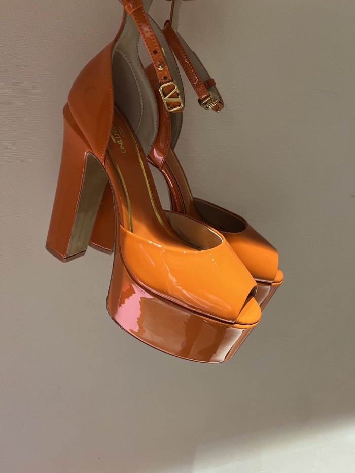 Women V*alentino Top Sandals