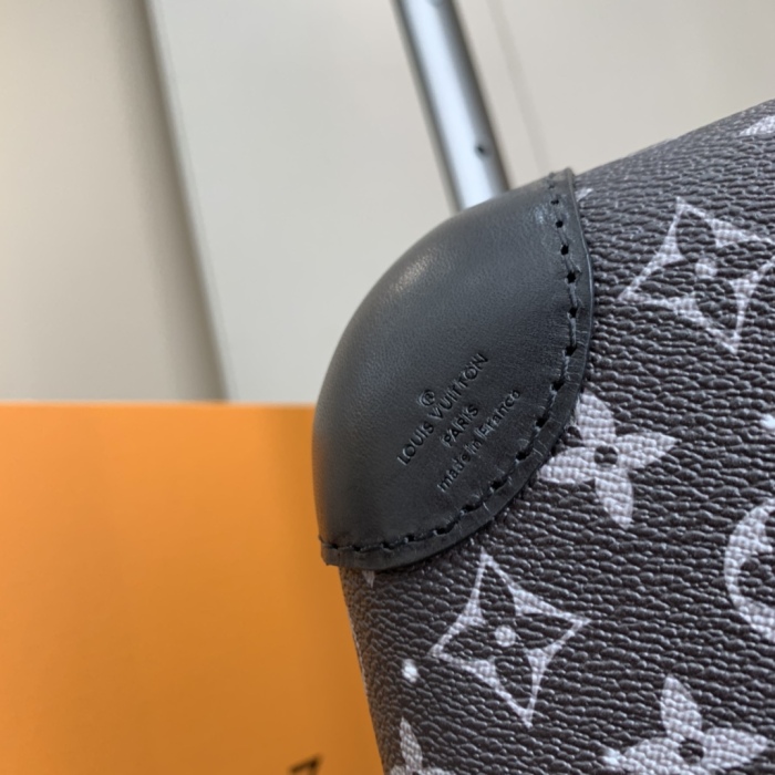 Luggage ask price on whatsapp